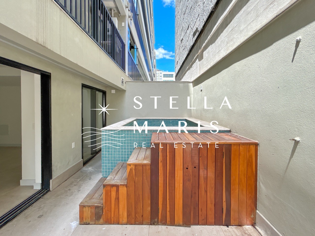 Apartamento à venda com 3 quartos, 198m² - Foto 1