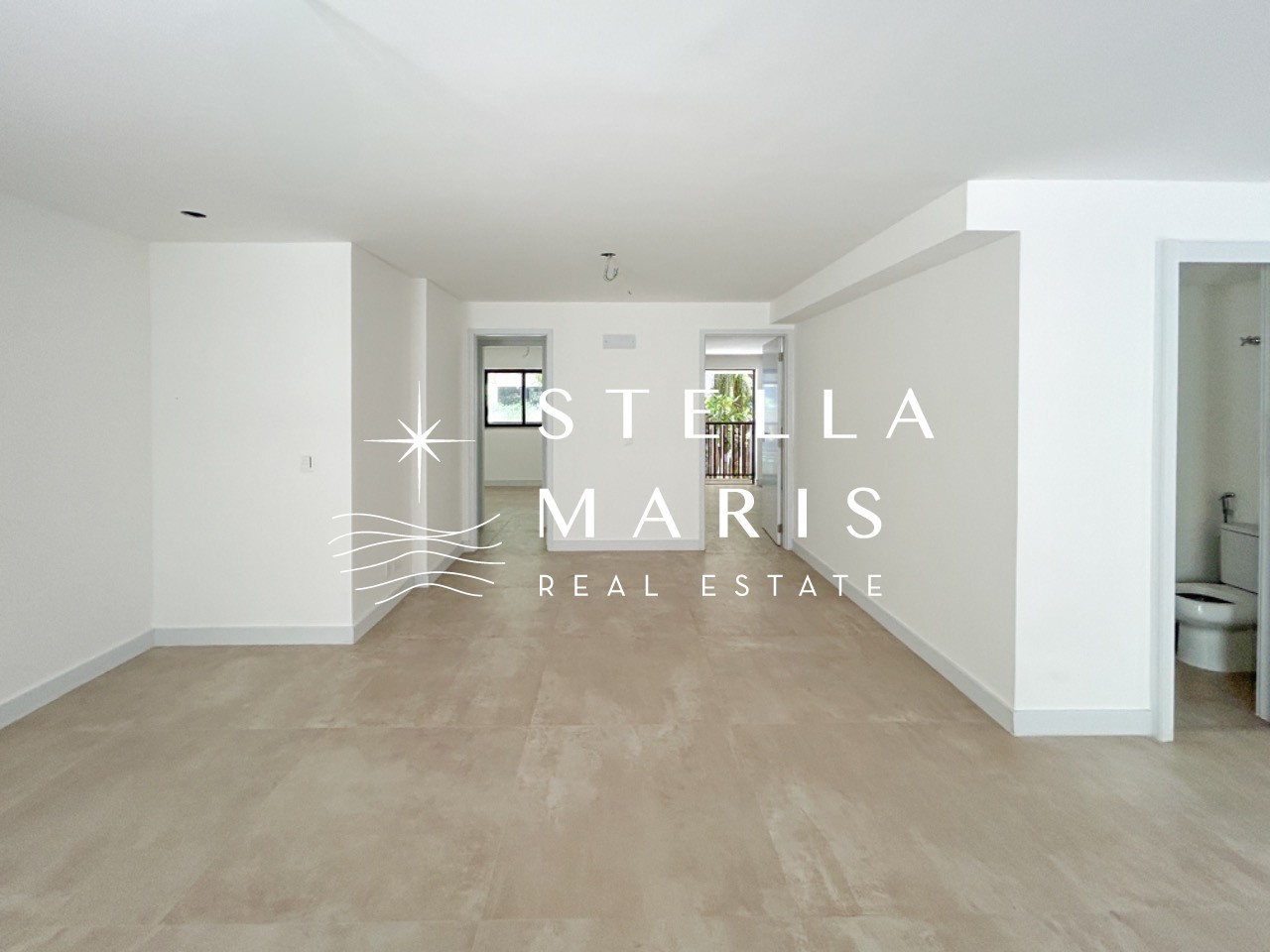 Apartamento à venda com 3 quartos, 198m² - Foto 3