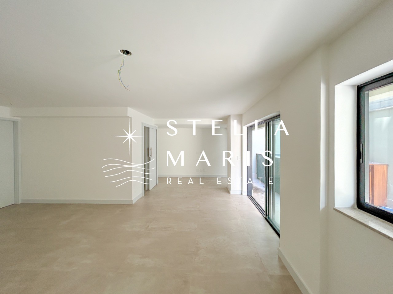 Apartamento à venda com 3 quartos, 198m² - Foto 4