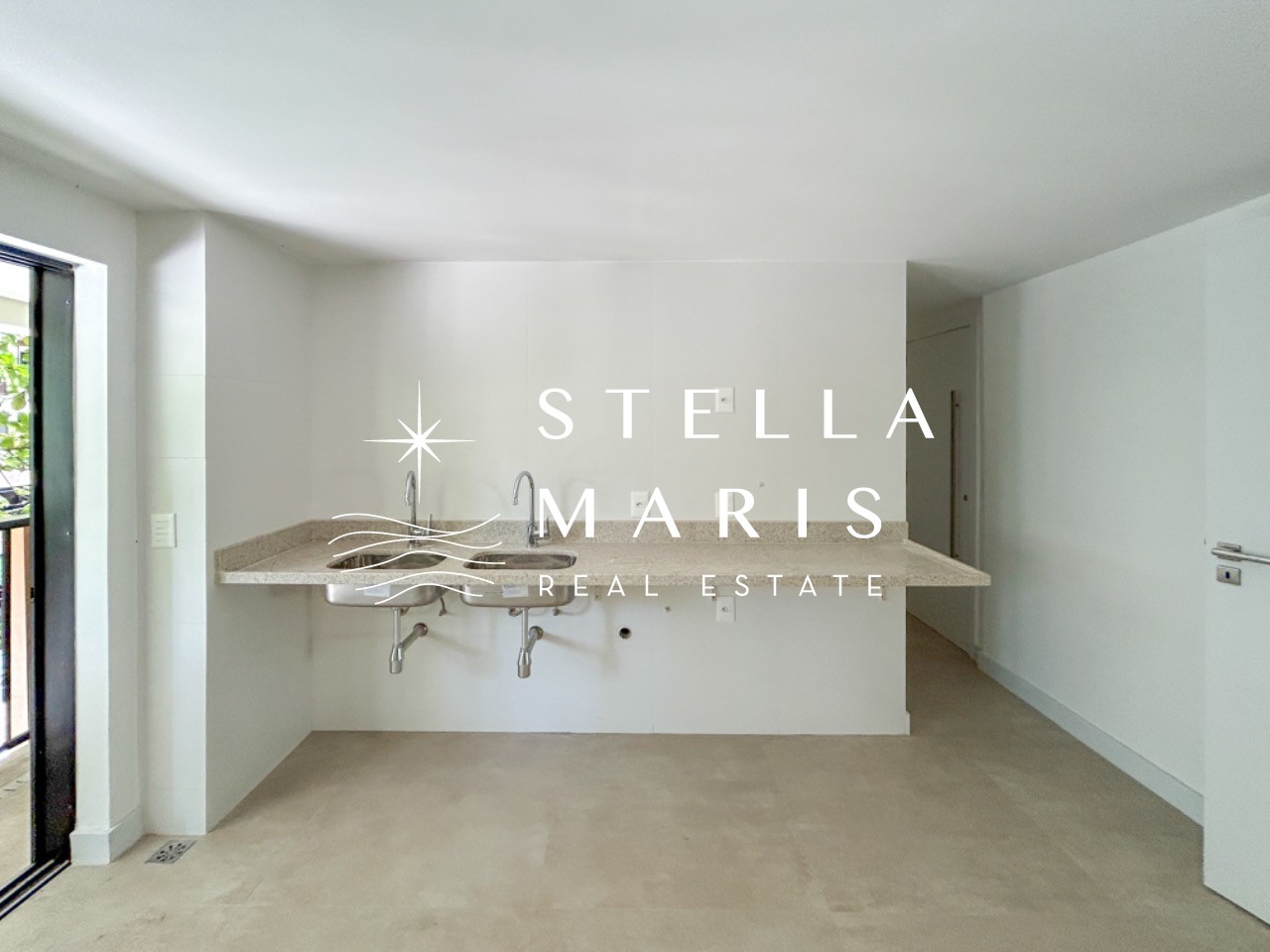 Apartamento à venda com 3 quartos, 198m² - Foto 13