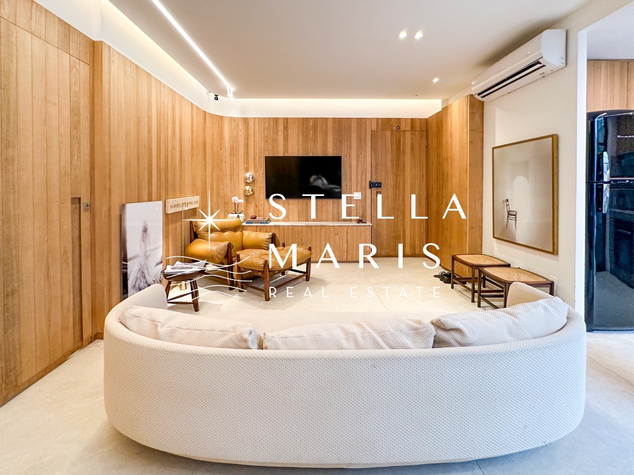 Apartamento à venda com 2 quartos, 67m² - Foto 2
