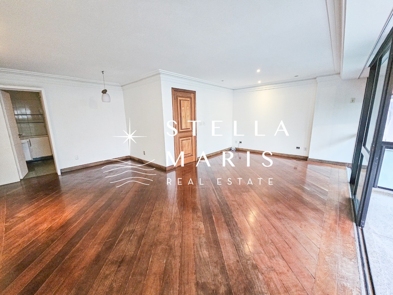 Apartamento para alugar com 3 quartos, 136m² - Foto 4