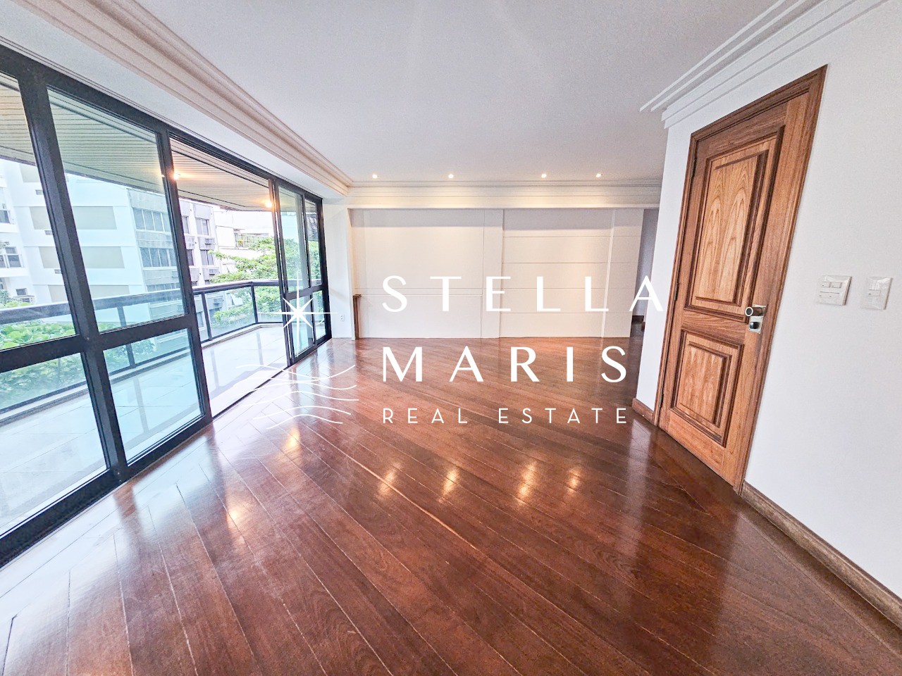 Apartamento para alugar com 3 quartos, 136m² - Foto 5
