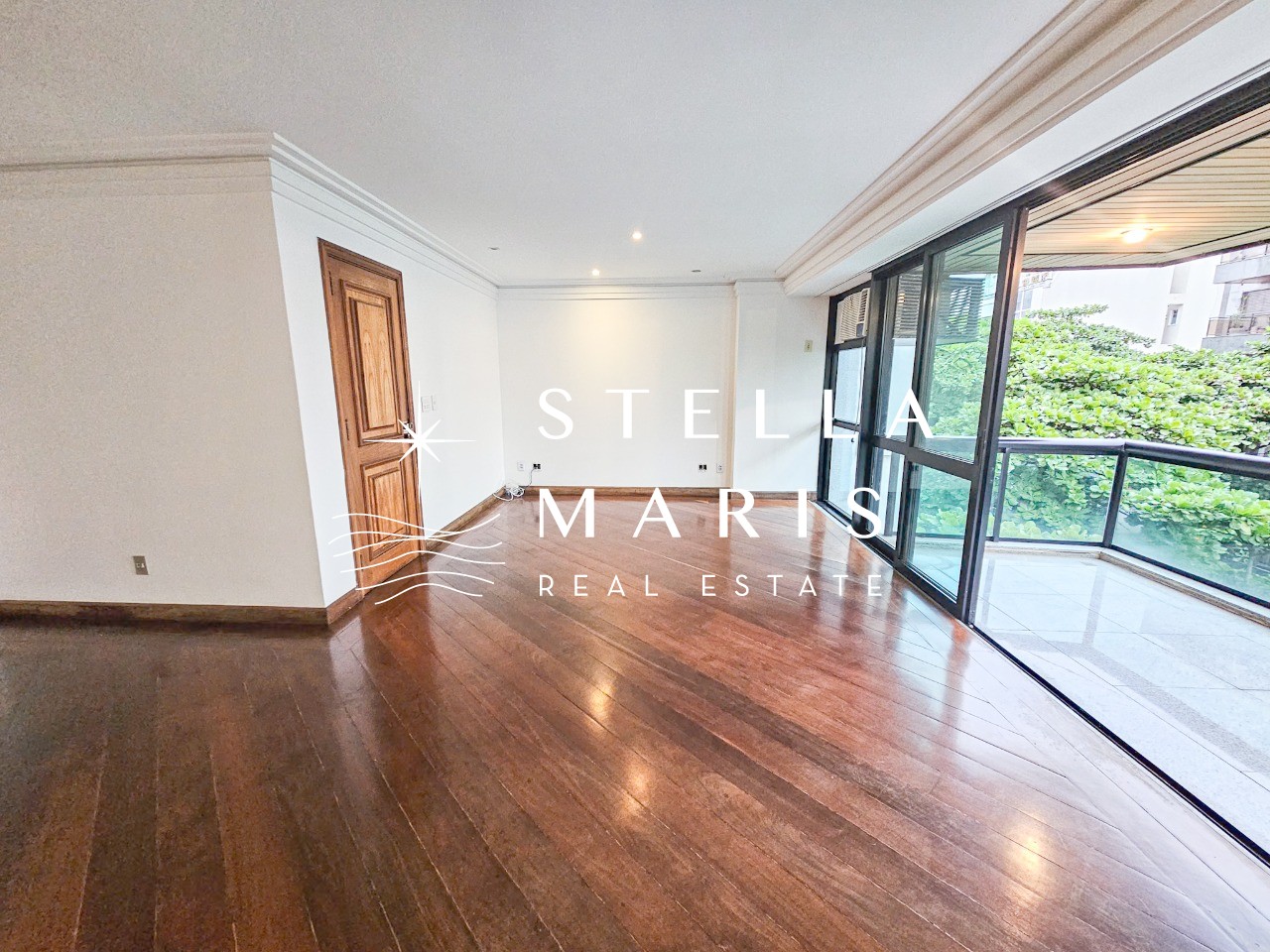Apartamento para alugar com 3 quartos, 136m² - Foto 3