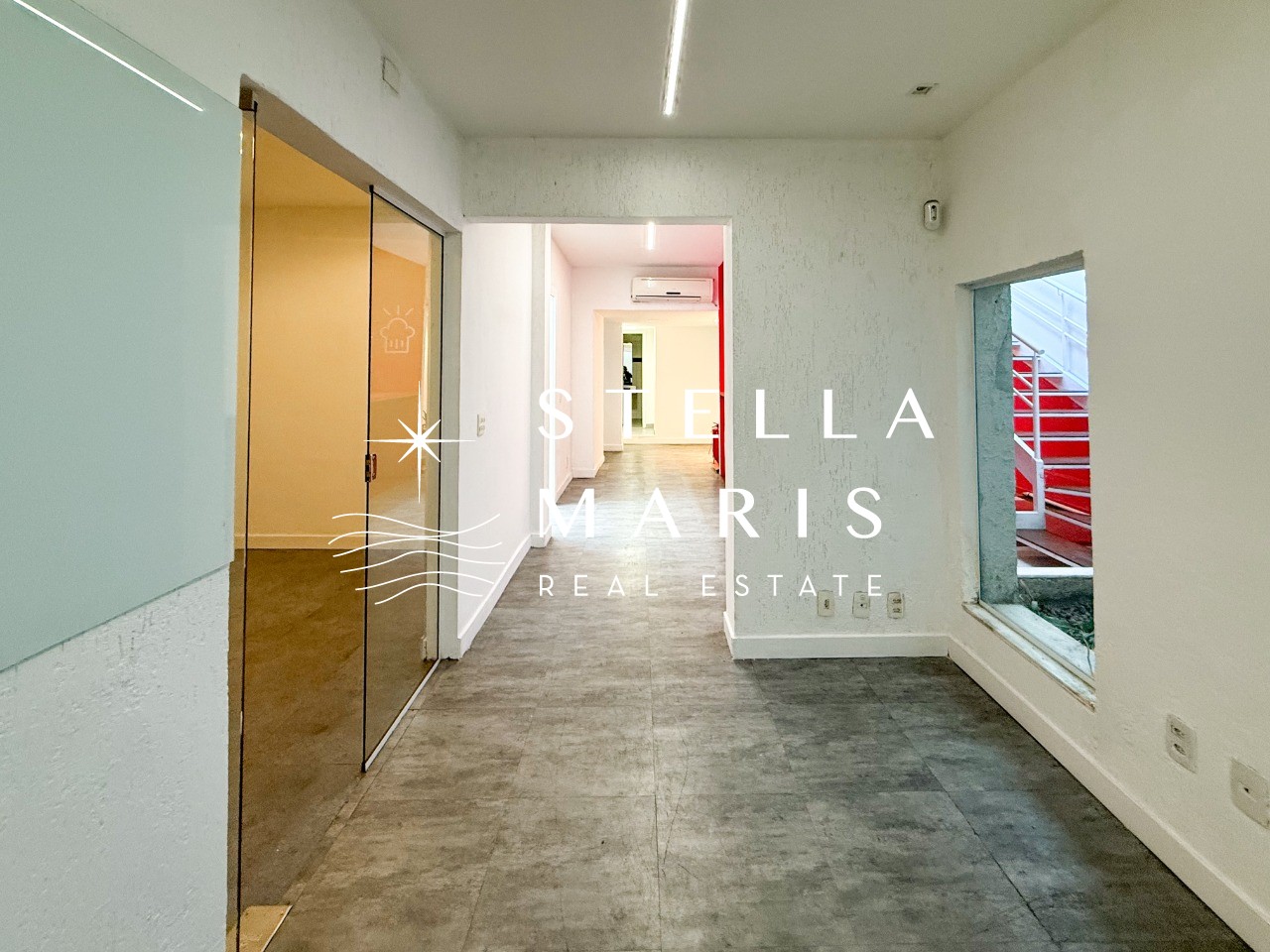 Prédio Inteiro para alugar com 10 quartos, 350m² - Foto 2