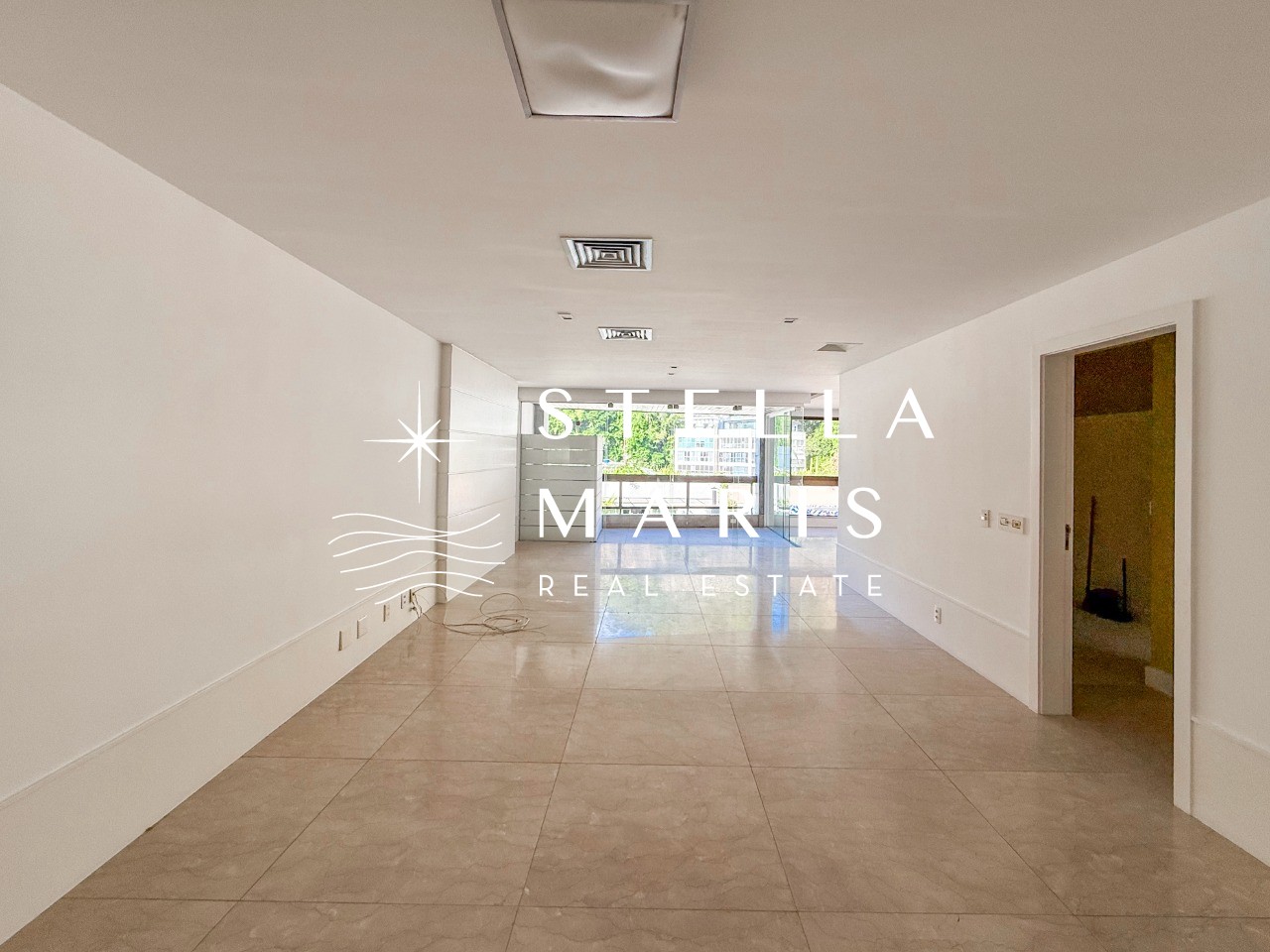 Apartamento à venda com 4 quartos, 238m² - Foto 14
