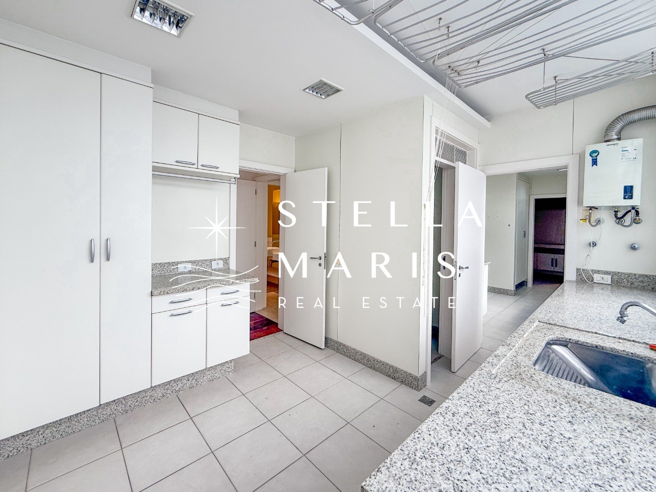 Apartamento à venda com 4 quartos, 238m² - Foto 47