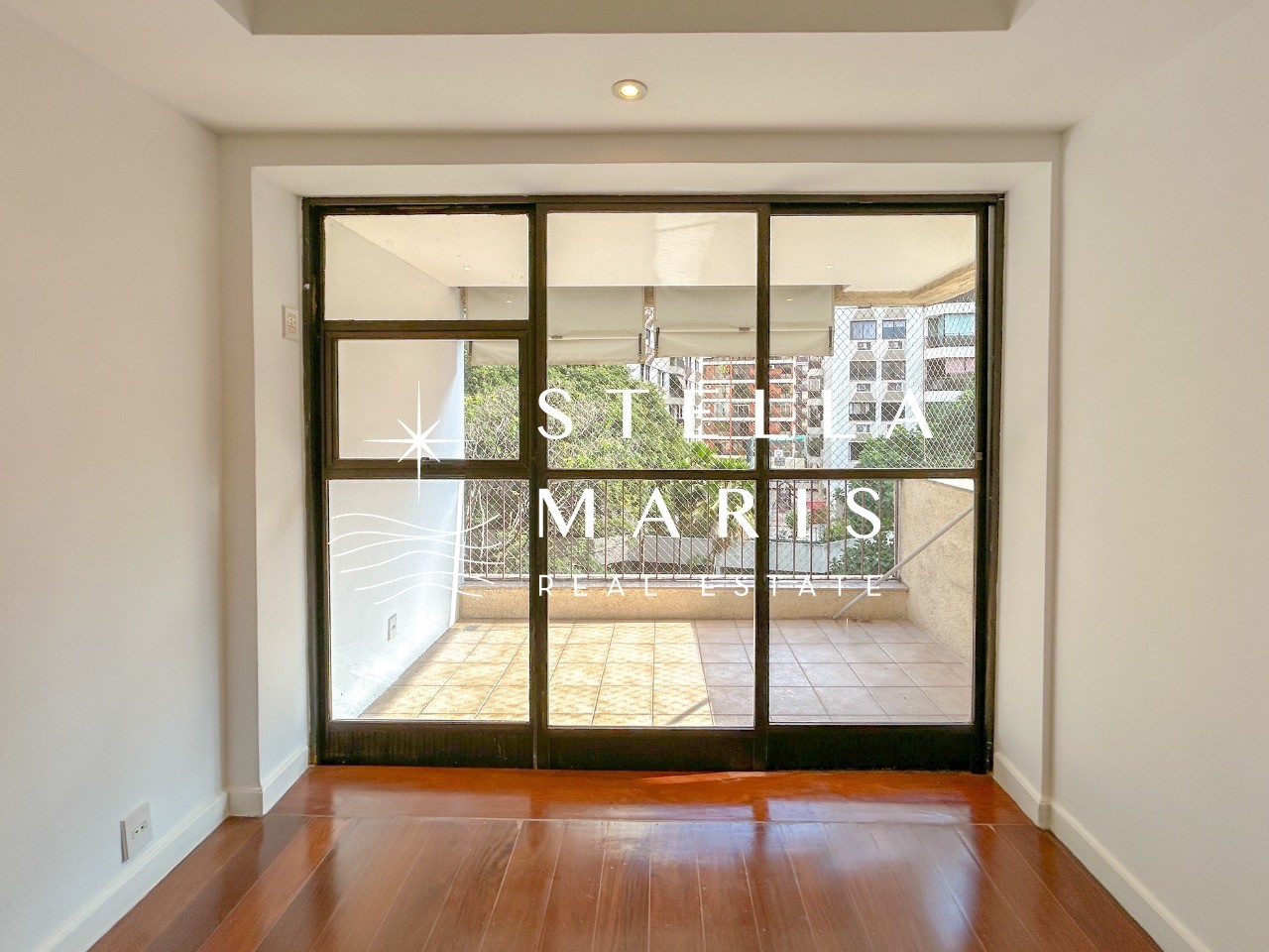 Apartamento para alugar com 3 quartos, 118m² - Foto 4