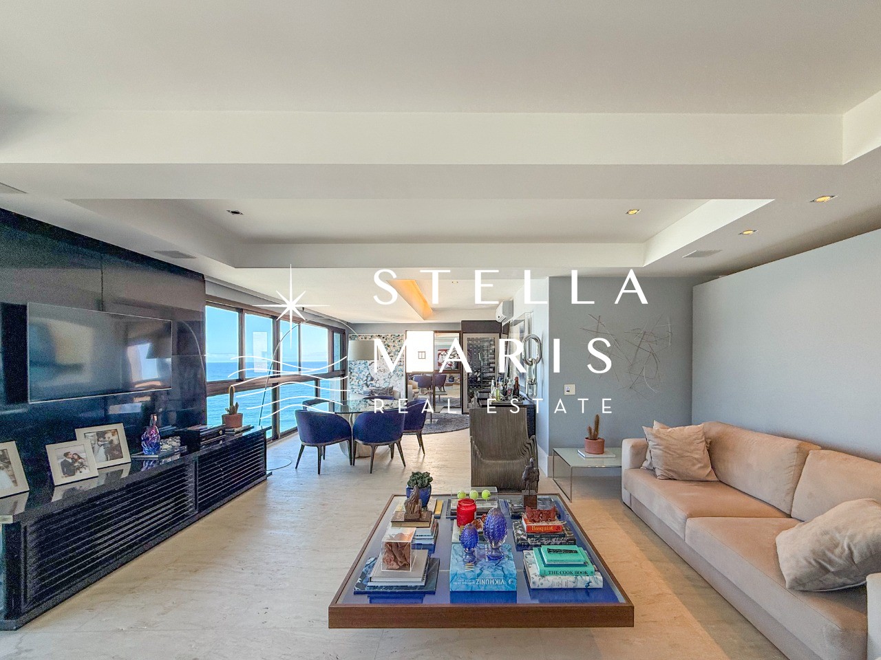 Apartamento à venda com 3 quartos, 250m² - Foto 2