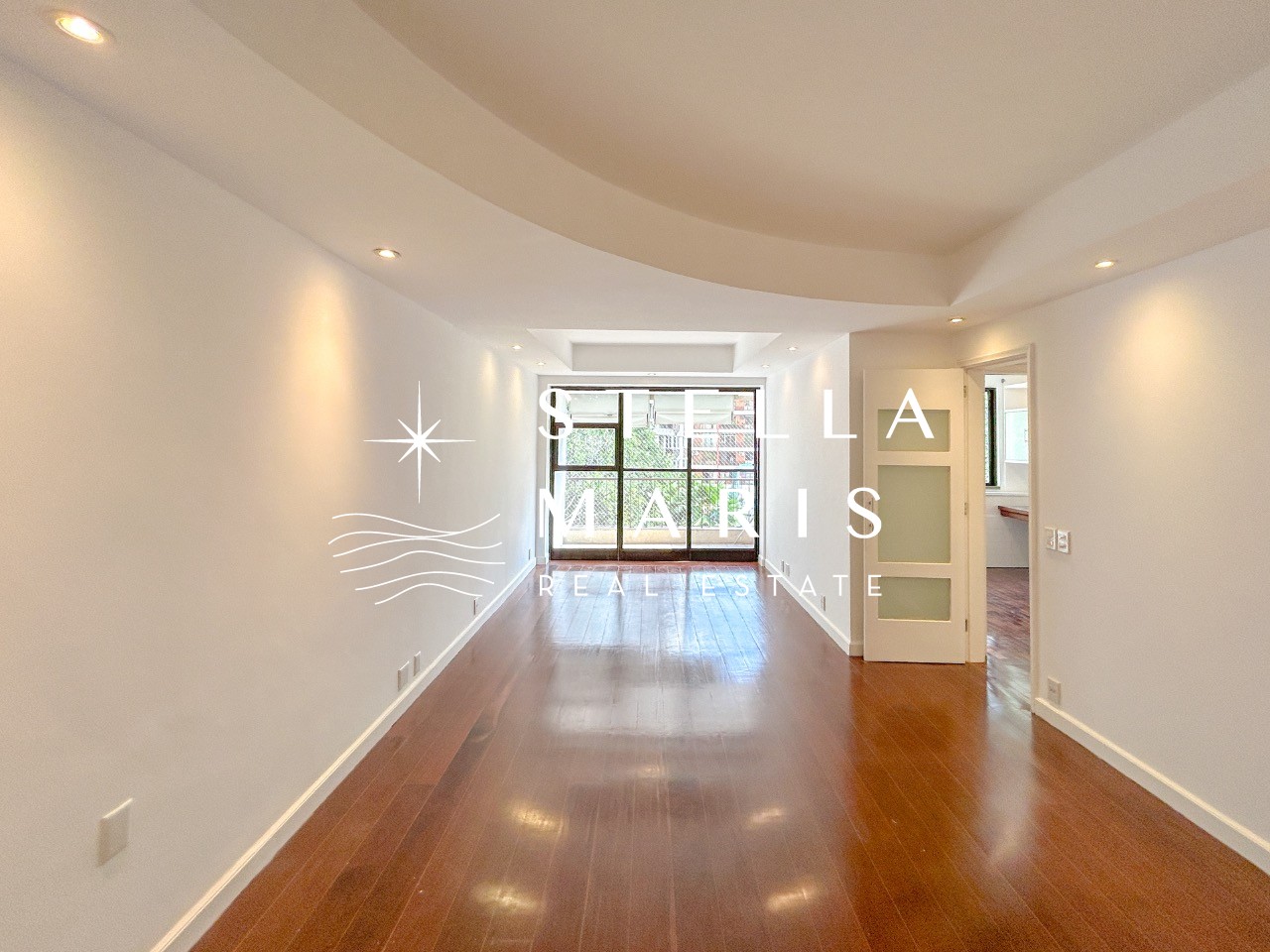 Apartamento para alugar com 3 quartos, 118m² - Foto 2