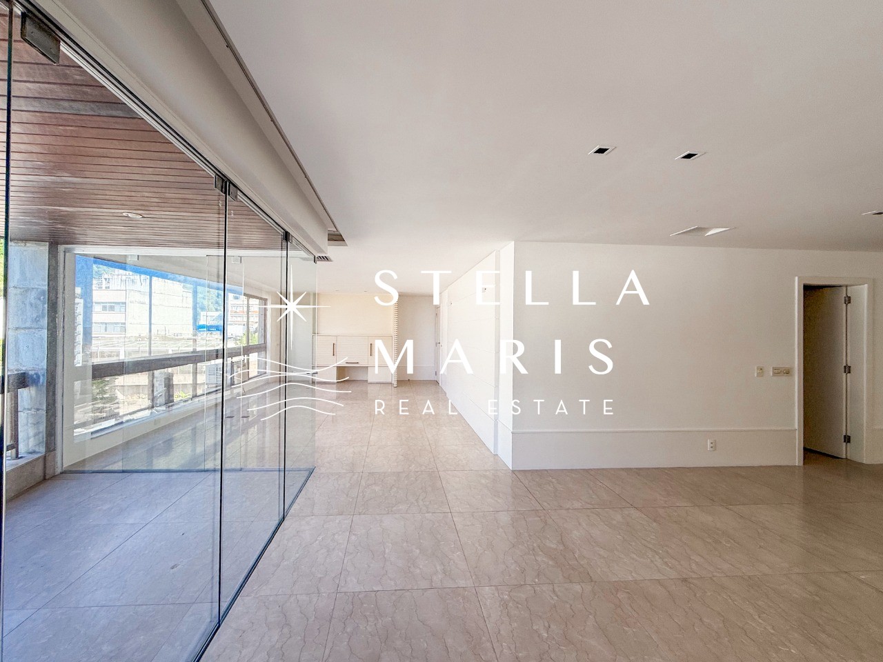 Apartamento à venda com 4 quartos, 238m² - Foto 13