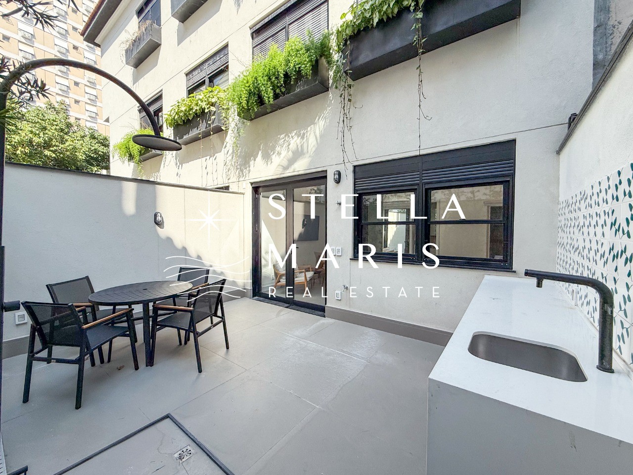 Apartamento à venda com 1 quarto, 57m² - Foto 1