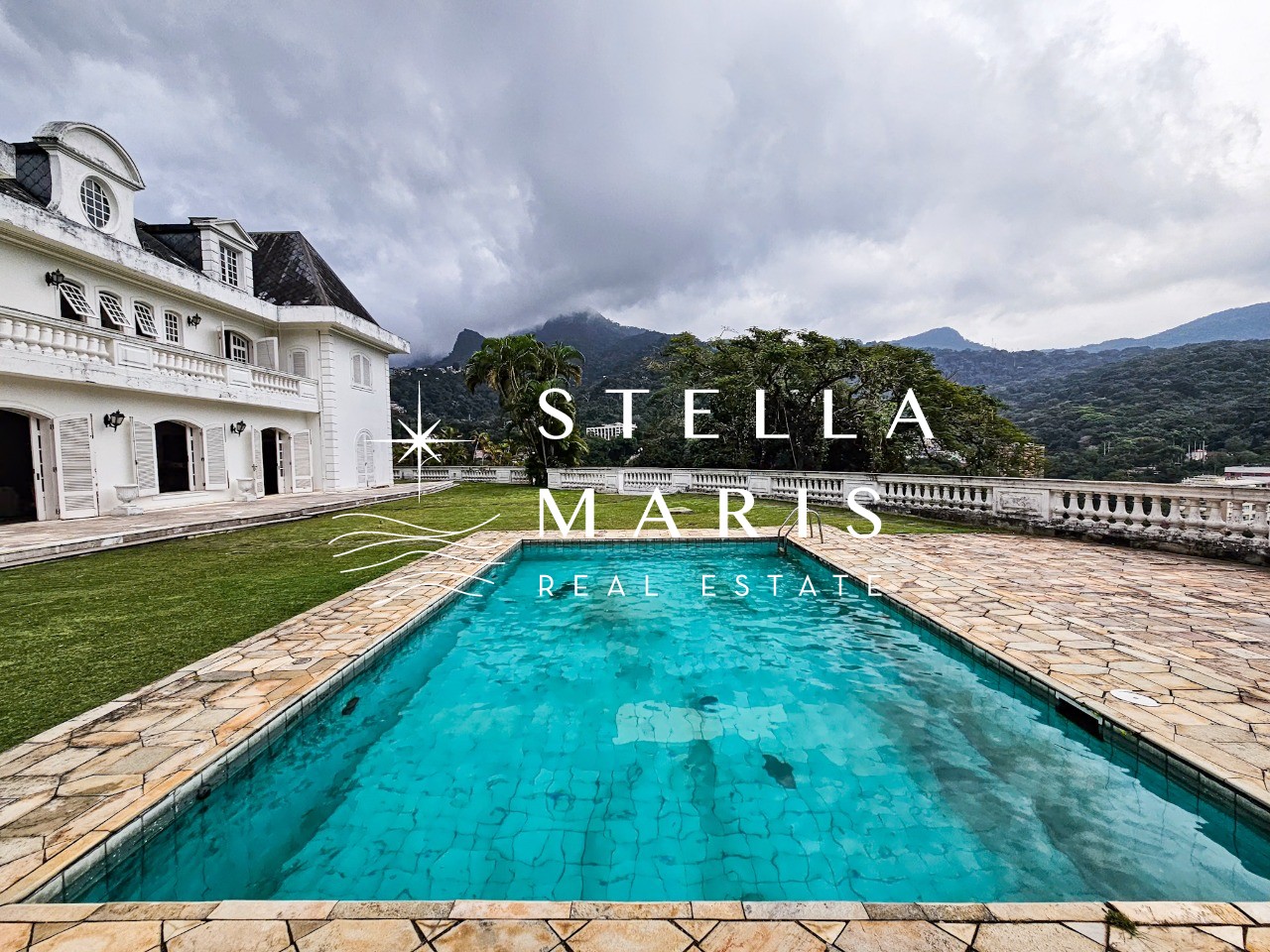 Casa, 5 quartos, 1510 m² - Foto 1