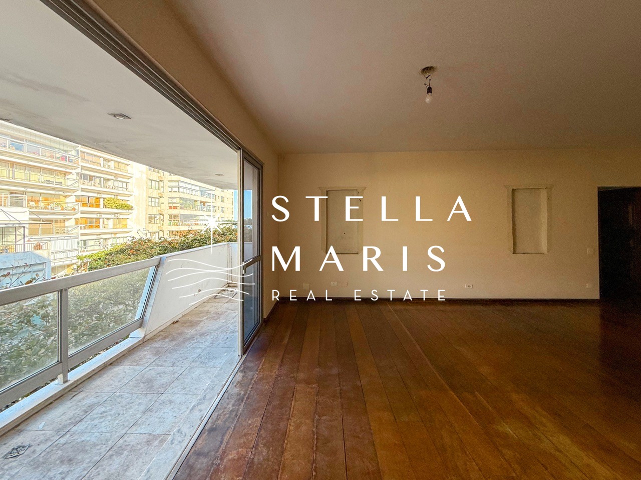 Apartamento à venda com 4 quartos, 233m² - Foto 2