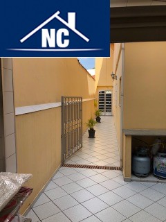 Casa de Condomínio à venda com 3 quartos, 140m² - Foto 1