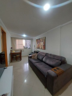 Apartamento à venda com 2 quartos, 52m² - Foto 2