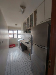 Apartamento à venda com 2 quartos, 53m² - Foto 2