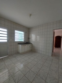 Casa à venda com 3 quartos, 85m² - Foto 1