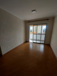 Apartamento à venda com 3 quartos, 85m² - Foto 18