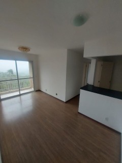 Apartamento à venda com 3 quartos, 74m² - Foto 2