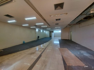 Depósito-Galpão-Armazém para alugar, 440m² - Foto 1