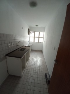 Apartamento à venda com 3 quartos, 60m² - Foto 4