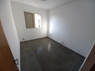 Apartamento à venda com 3 quartos, 60m² - Foto 11