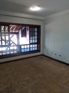 Casa para alugar com 4 quartos, 200m² - Foto 26