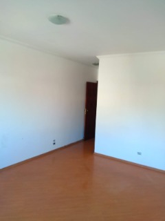 Casa para alugar com 4 quartos, 200m² - Foto 15