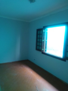 Casa para alugar com 4 quartos, 200m² - Foto 8