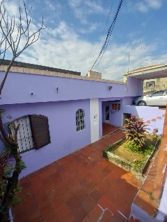 Casa à venda com 2 quartos, 100m² - Foto 1