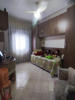 Casa à venda com 4 quartos, 330m² - Foto 19