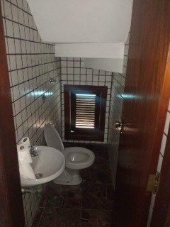 Casa para alugar com 4 quartos, 200m² - Foto 17