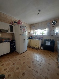 Casa à venda com 2 quartos, 100m² - Foto 9