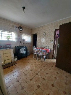 Casa à venda com 2 quartos, 100m² - Foto 8