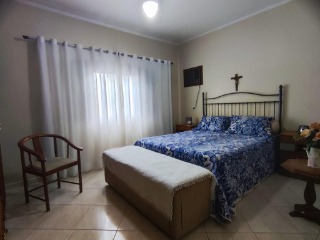 Casa à venda com 4 quartos, 330m² - Foto 11