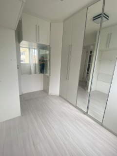 Apartamento à venda com 2 quartos, 47m² - Foto 10