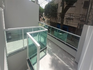 Casa à venda com 3 quartos, 250m² - Foto 2