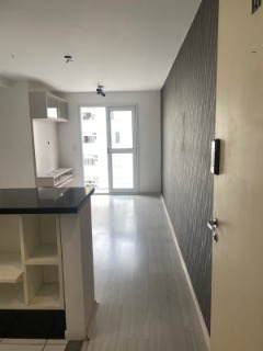 Apartamento à venda com 2 quartos, 47m² - Foto 2