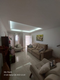 Casa à venda com 2 quartos, 80m² - Foto 1