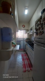 Apartamento à venda com 2 quartos, 60m² - Foto 2