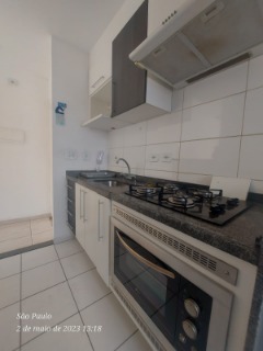 Apartamento à venda com 2 quartos, 47m² - Foto 2