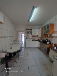 Casa à venda com 2 quartos, 100m² - Foto 1