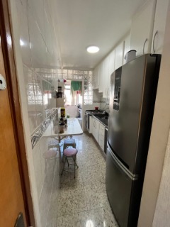 Apartamento à venda com 3 quartos, 75m² - Foto 1