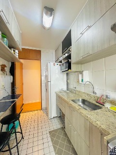 Apartamento à venda com 3 quartos, 70m² - Foto 9