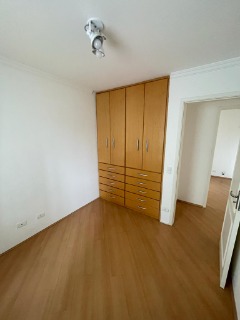 Apartamento à venda com 2 quartos, 65m² - Foto 19