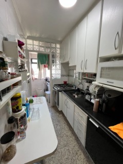 Apartamento à venda com 3 quartos, 75m² - Foto 6