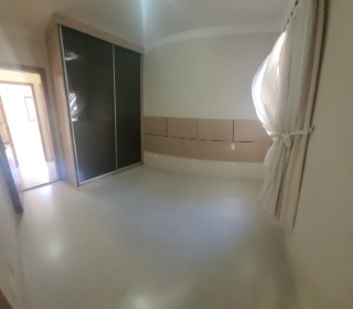 Apartamento à venda com 2 quartos, 70m² - Foto 4