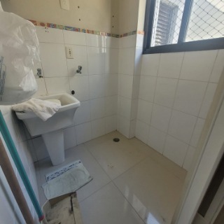 Apartamento à venda com 2 quartos, 70m² - Foto 10