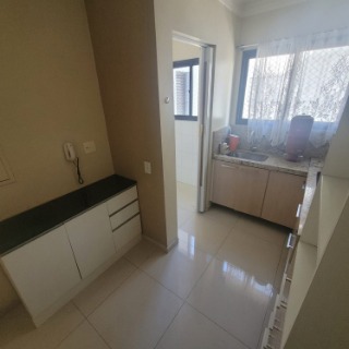 Apartamento à venda com 2 quartos, 70m² - Foto 11